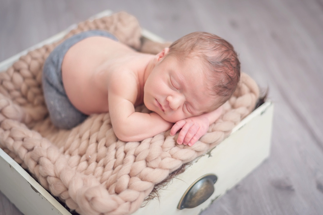 romeo-newborn-life-studio-photographe-OP