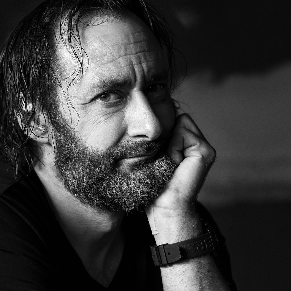 Portrait von Simon Berger in Schwarz und Weiss 2024 ©Stefano ferrante