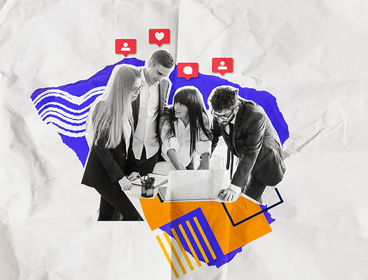 Pessoas conversando em uma agência de conteúdo e marketing