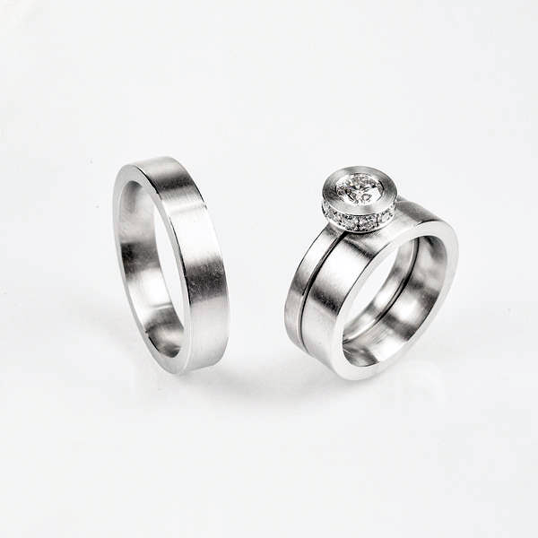 Platin und Gold bei Trauringen