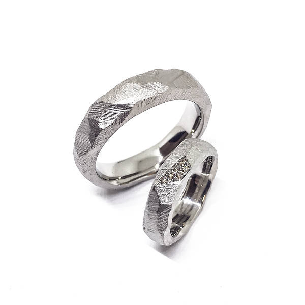 Platin und Gold bei Trauringen