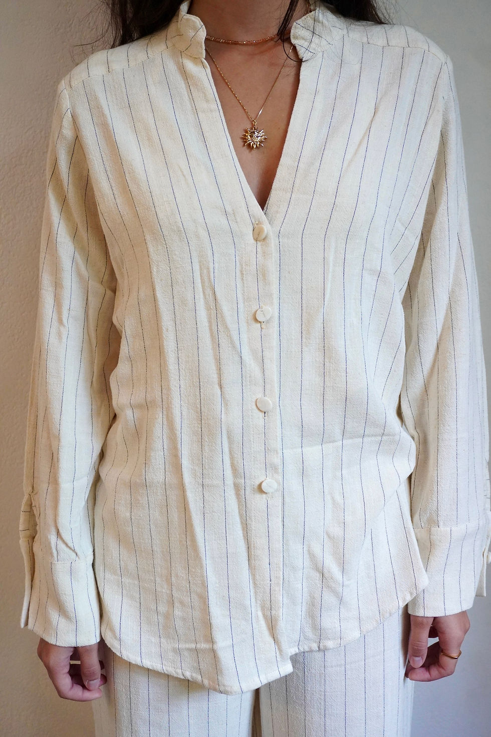 Thumbnail: Camisa Íris off-white listras 