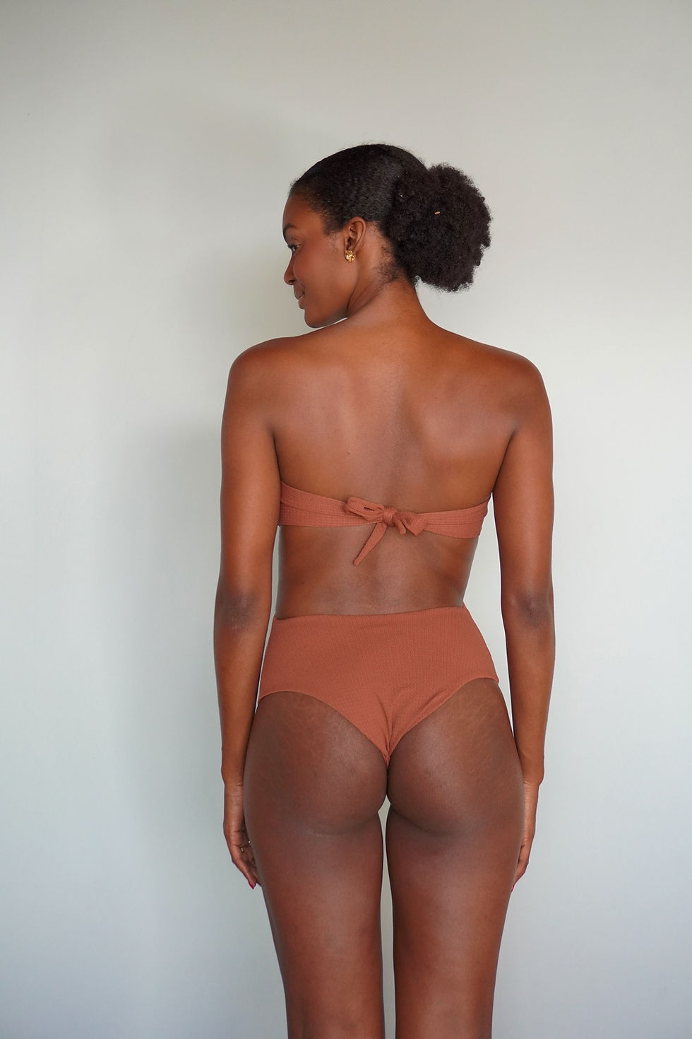 Miniatura: Body Atenas marrom café textura 