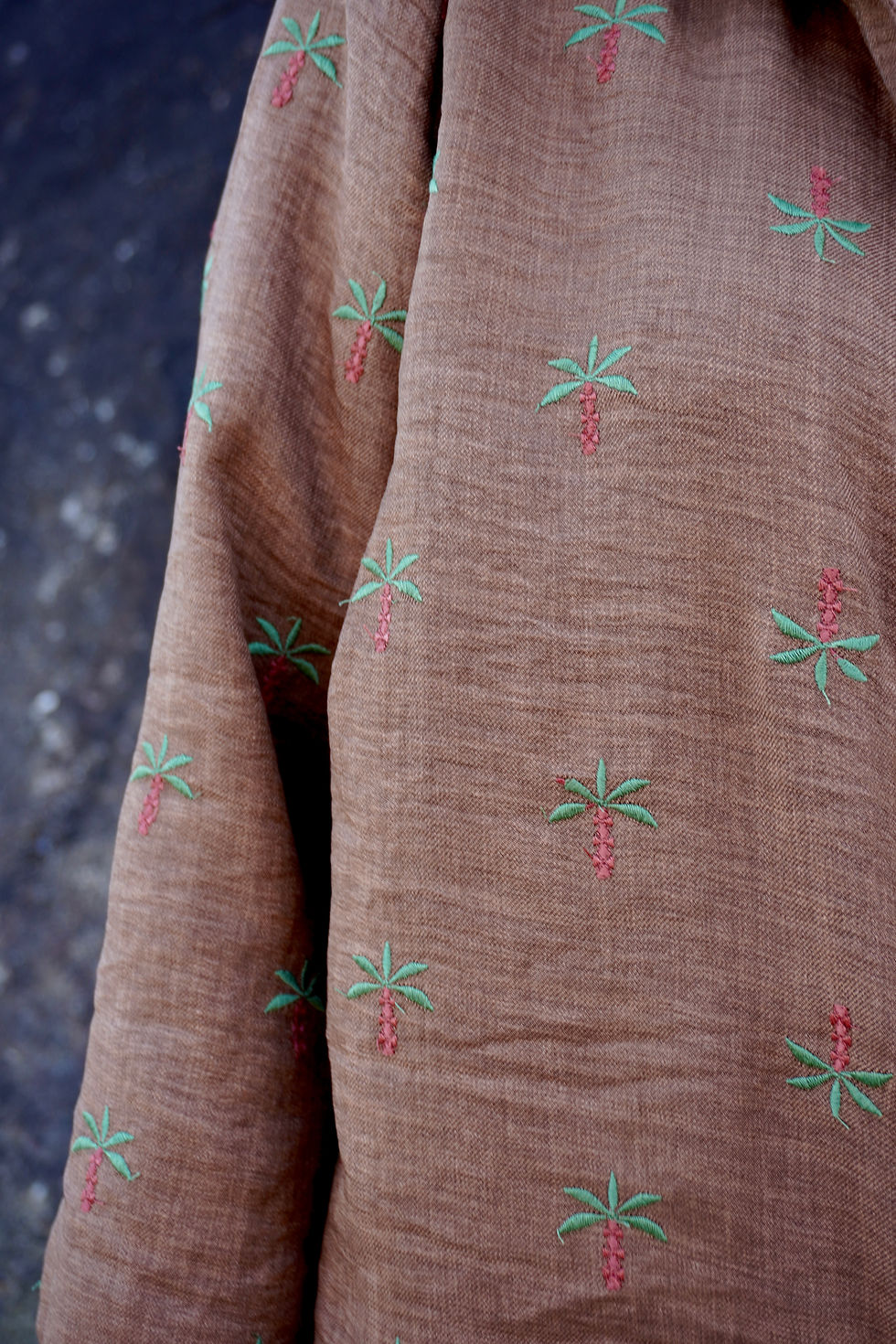 Thumbnail: Camisa Íris marrom coconut tree