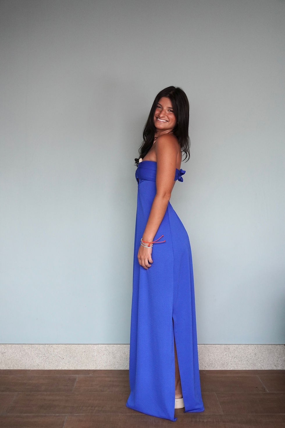 Thumbnail: Vestido Estela azul Royal textura crepe 