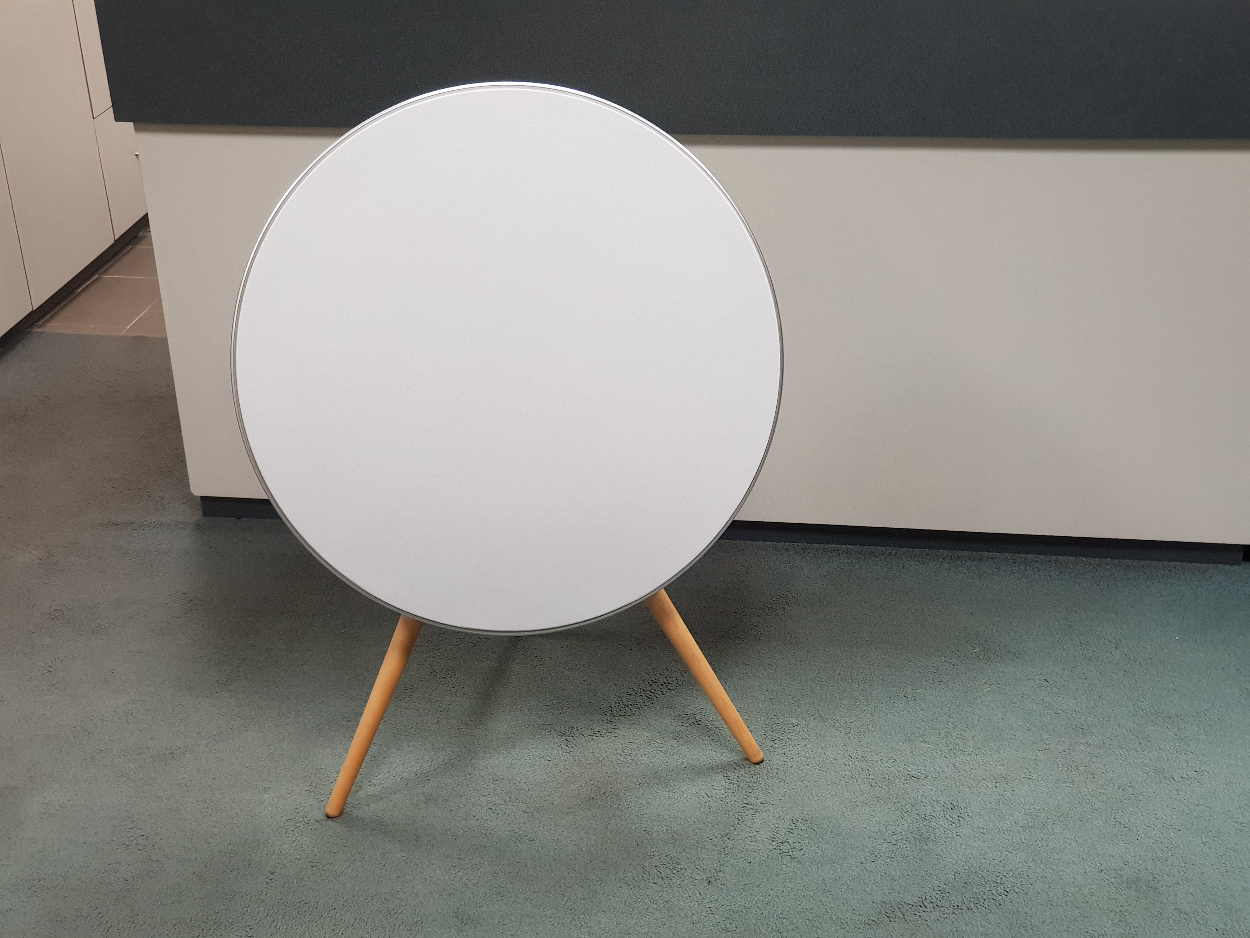 Bang & Olufsen Beoplay A9