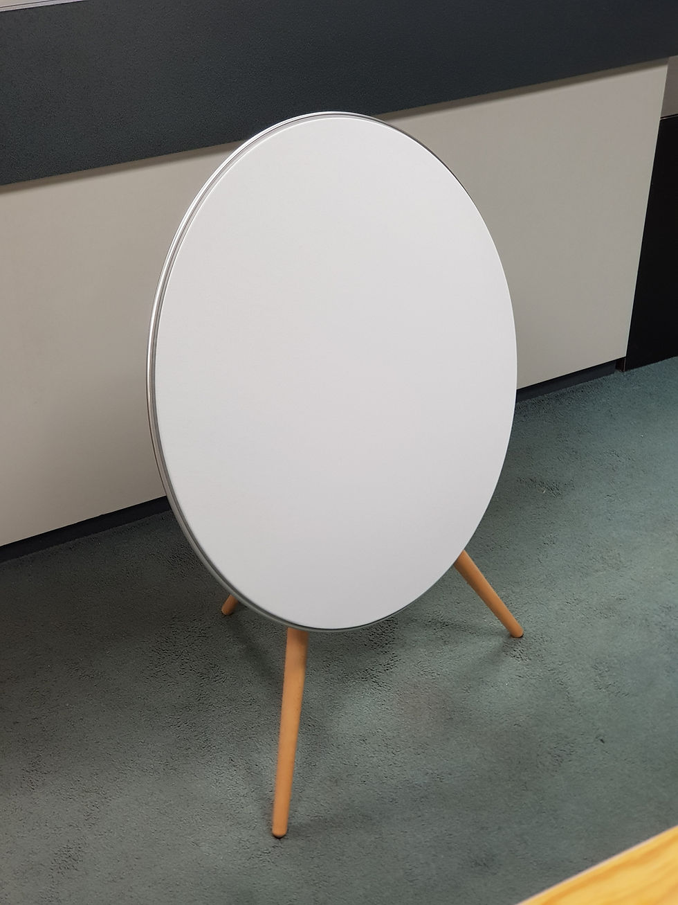 Miniatura: Bang &amp; Olufsen Beoplay A9
