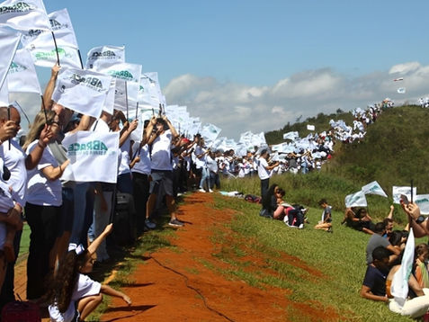 19º Abrace à Serra da Moeda acontece no feriado de Tiradentes em defesa das nascentes