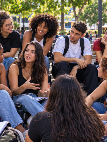 Encontro aberto propõe diálogo entre jovens sobre política e democracia