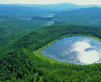 heavenly-lake-travel.jpg