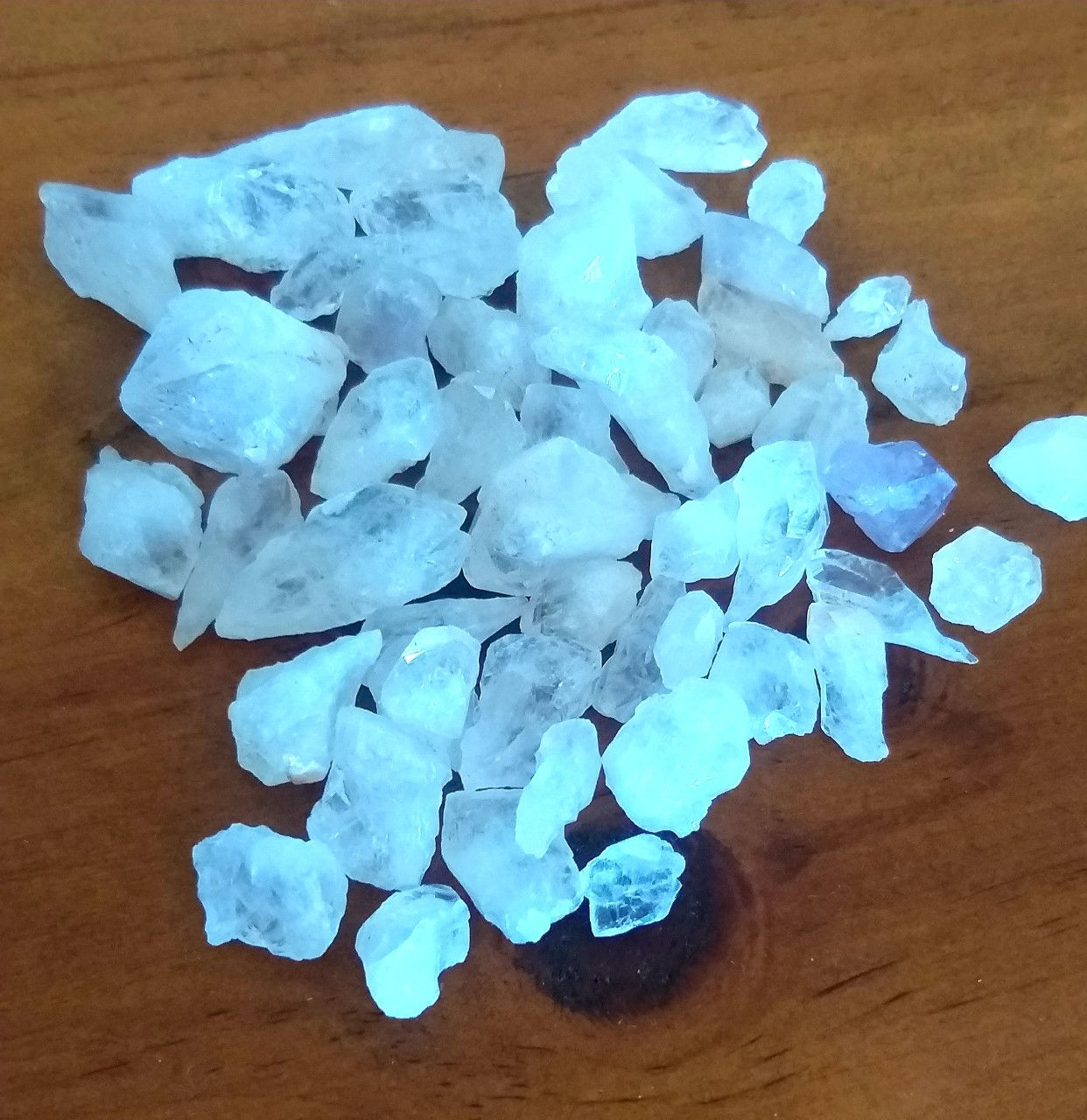 Aurora Quartz Chips