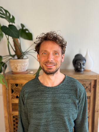 Portrait von Frank Günther, Coach für Innere-Kind-Arbeit und systemische Begleitung in Dresden