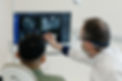 FOTO 6-MEDIC-PACIENT.jpg