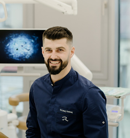Ionuț Chicinaș-Tehnician dentar.jpeg