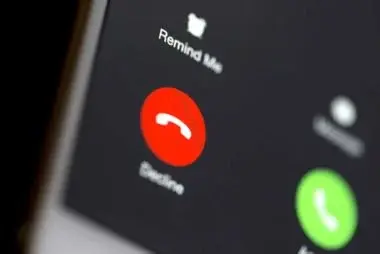 A cell phone indicating declining a call