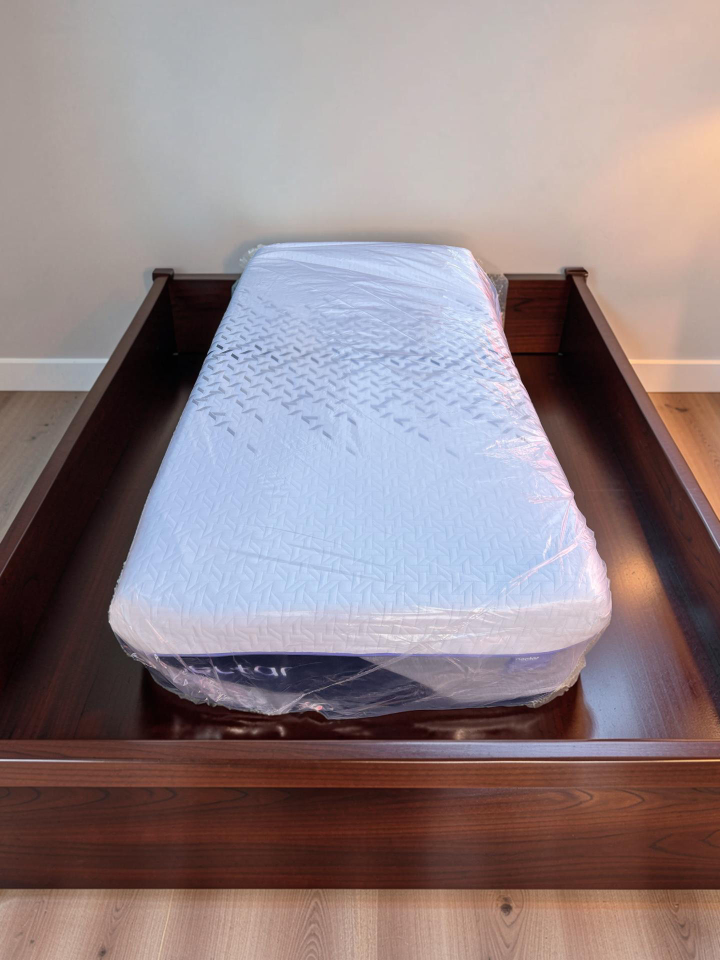 Nectar Luxe Twin Mattress - Retail $999 - Like New Condition