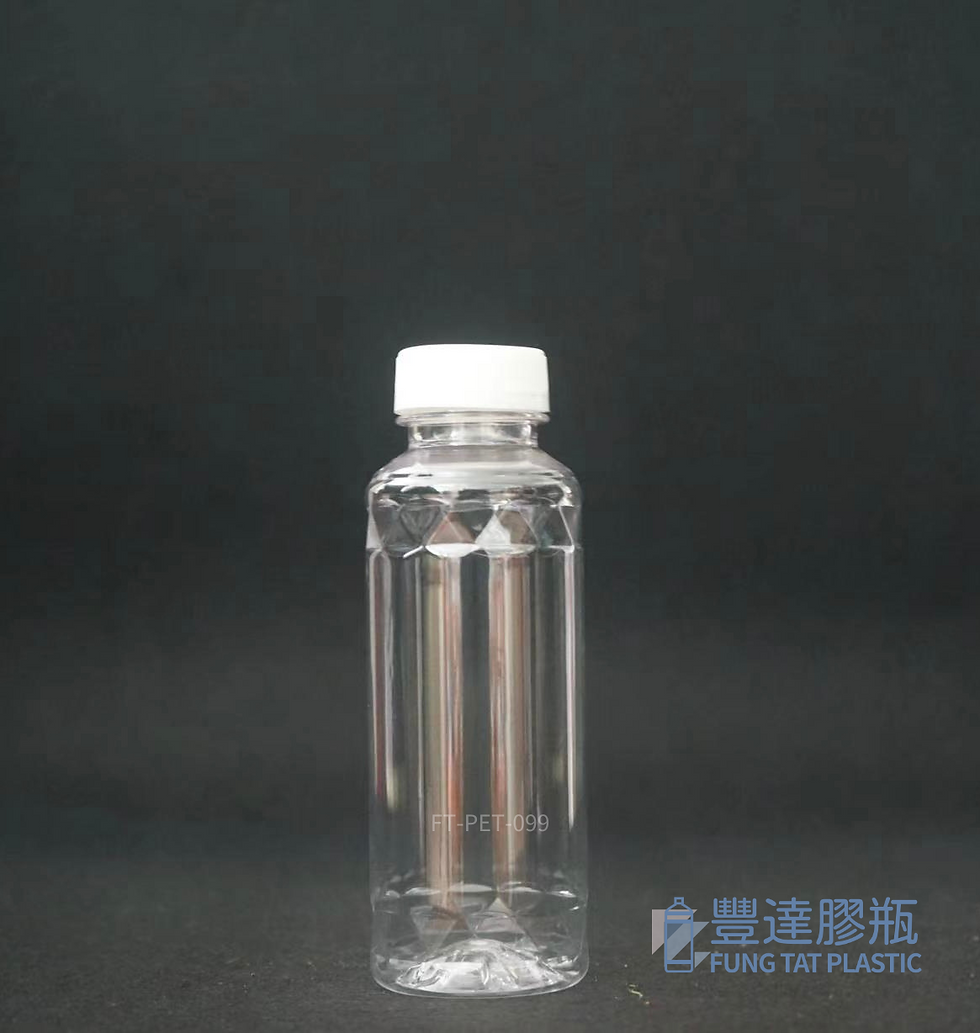 高品質透明清澈的食品級PET塑料瓶，展示產品原始色澤。
