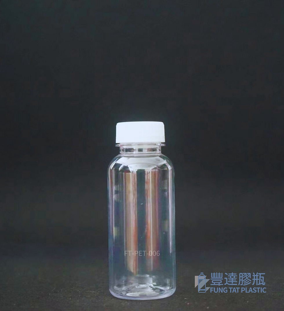 高品質透明清澈的食品級PET塑料瓶，展示產品原始色澤。
