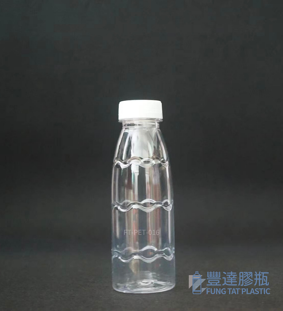 高品質透明清澈的食品級PET塑料瓶，展示產品原始色澤。