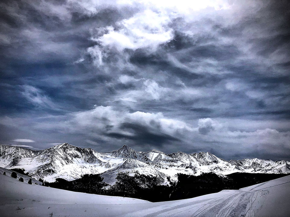 mountain vistas for filming, wildflowers, mountain meadows, hiking trails, snow covered mountains, outdoor commercial shoots, mountain movie sets