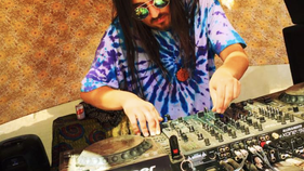 Getting Super Trippy Hippie with It!
