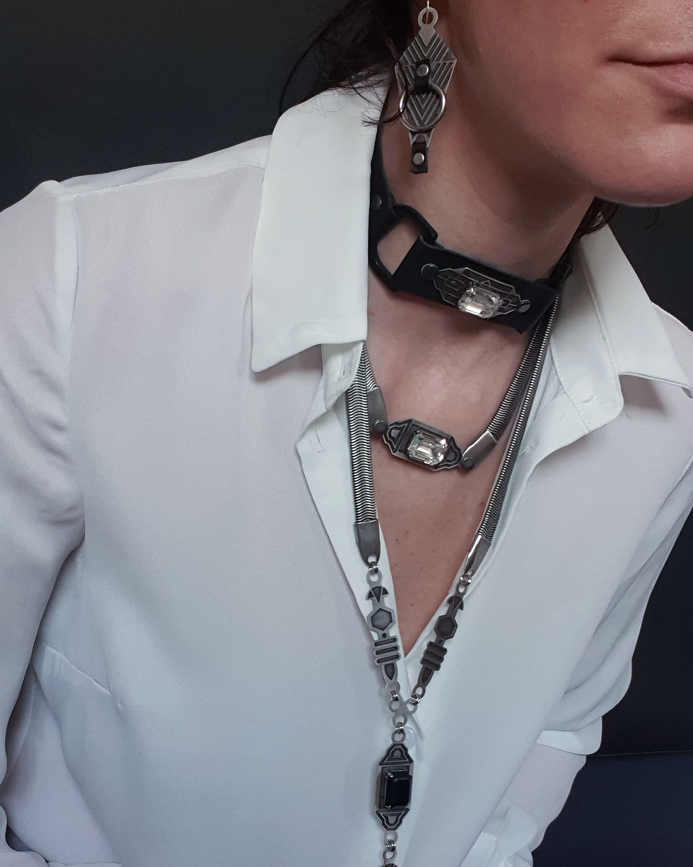 Thumbnail: Lucy Collar