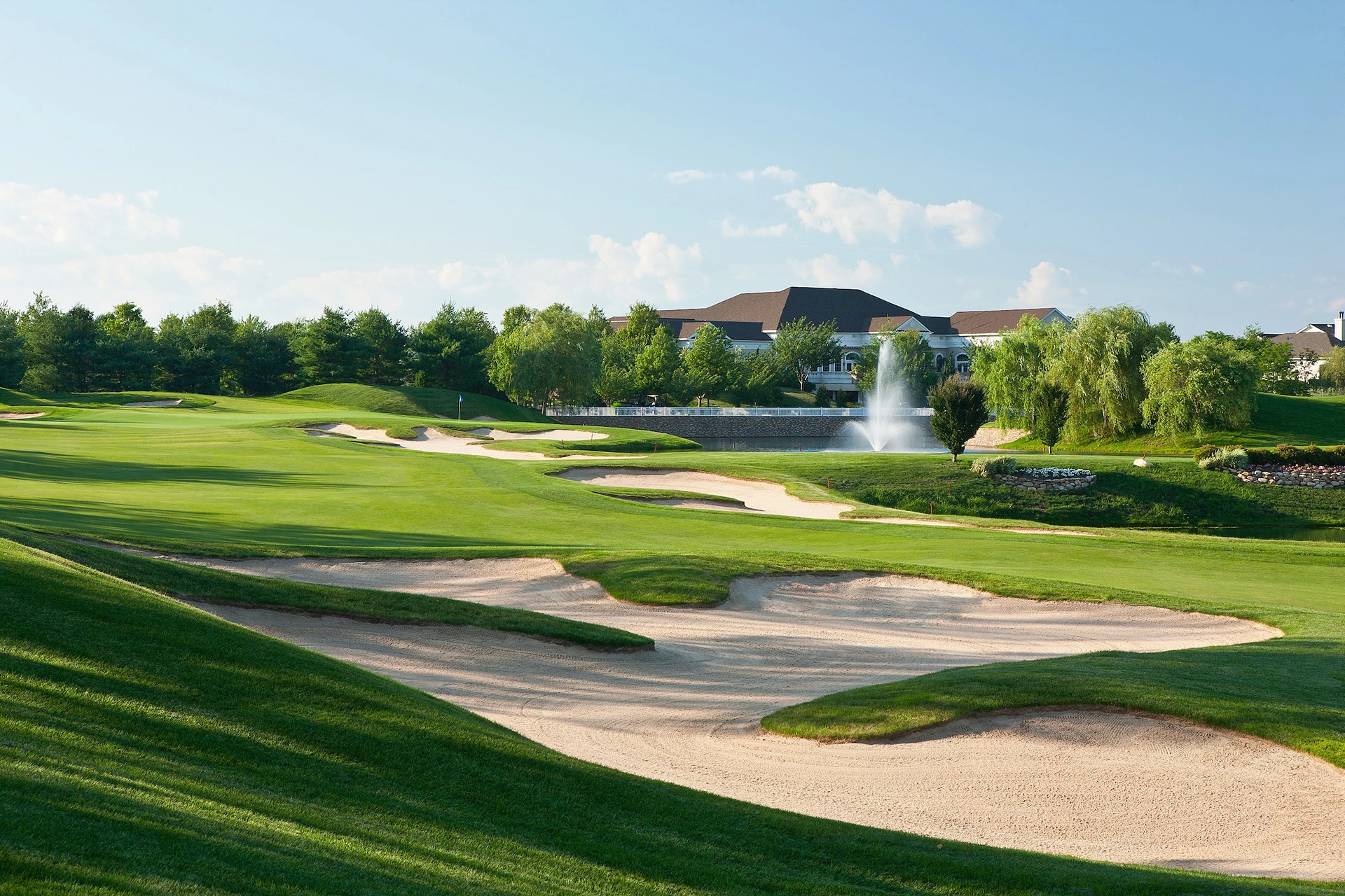 willow-creek-clubhouse-18_1920.webp