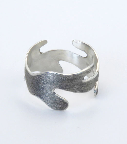 Unisex oxidised silver ring inspired by Maori tattoos