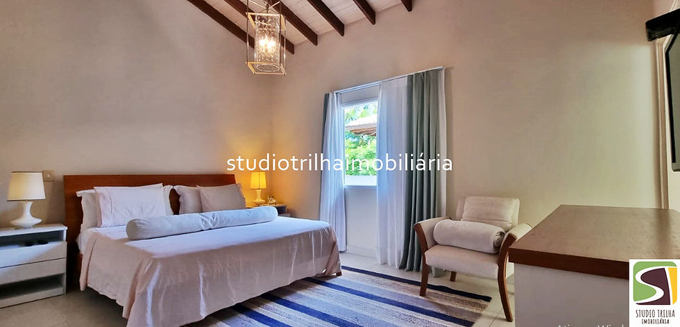 Miniatura: Sobrado Luxuoso à Venda em Ilhabela, 4 suítes e 5 banheiros, 347m² de construção