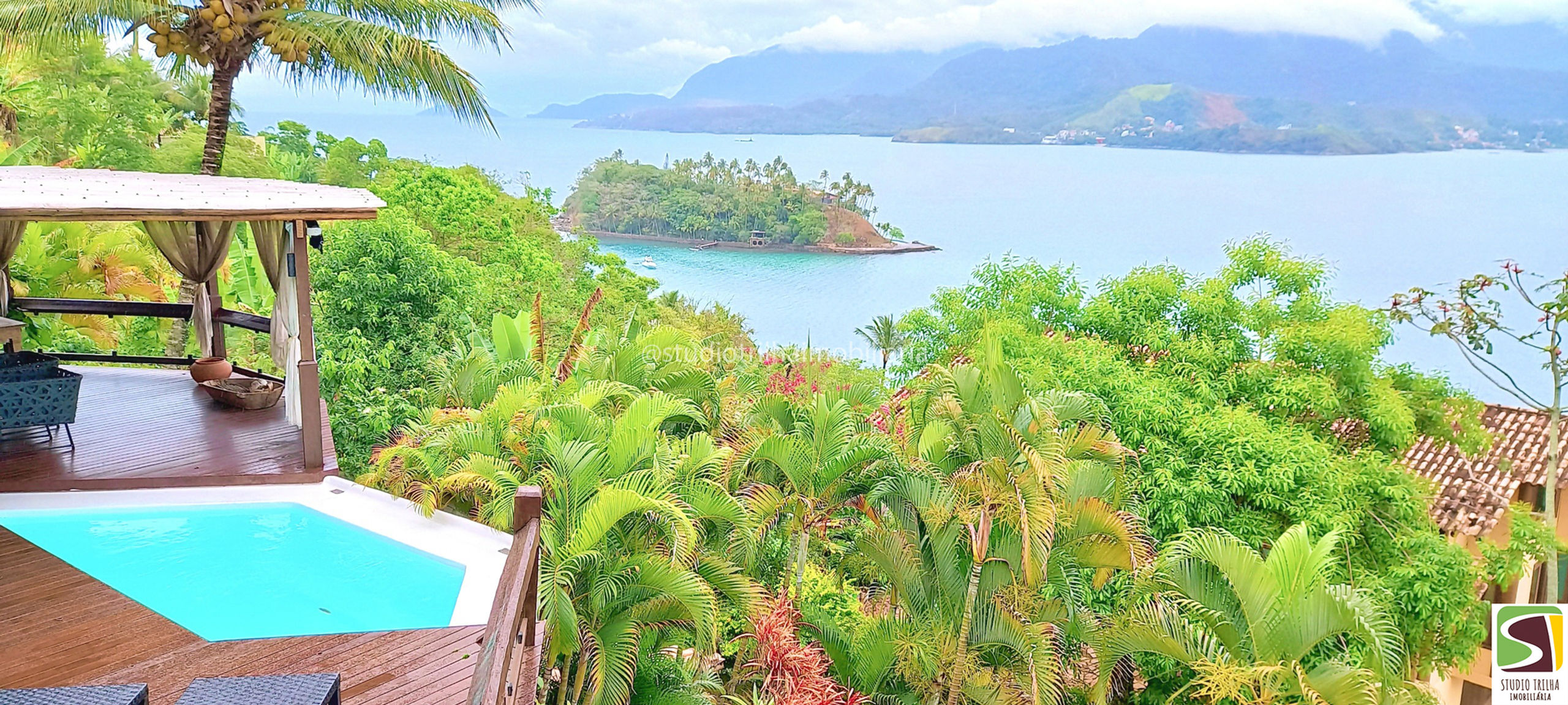 Vendo Casa Piúva Ilhabela 5 suítes Vista ao Mar