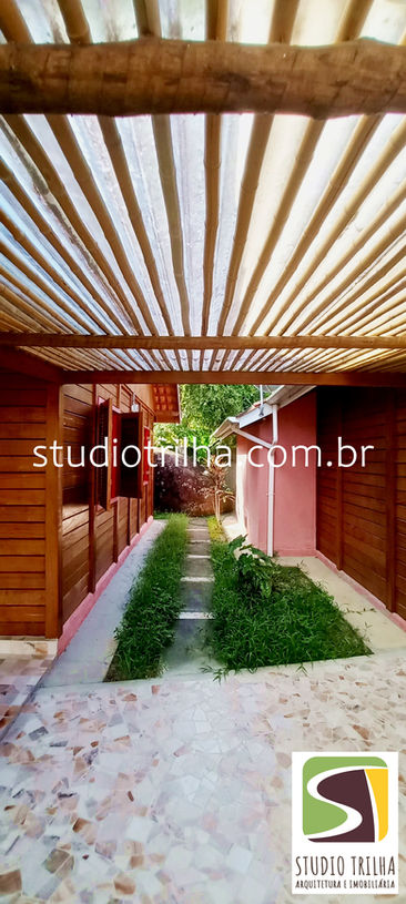 Lina casa com Escritura Possessória em Ilhabela