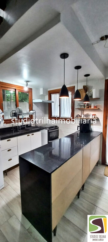 Lindo Sobrado em Condomínio em Ilhabela