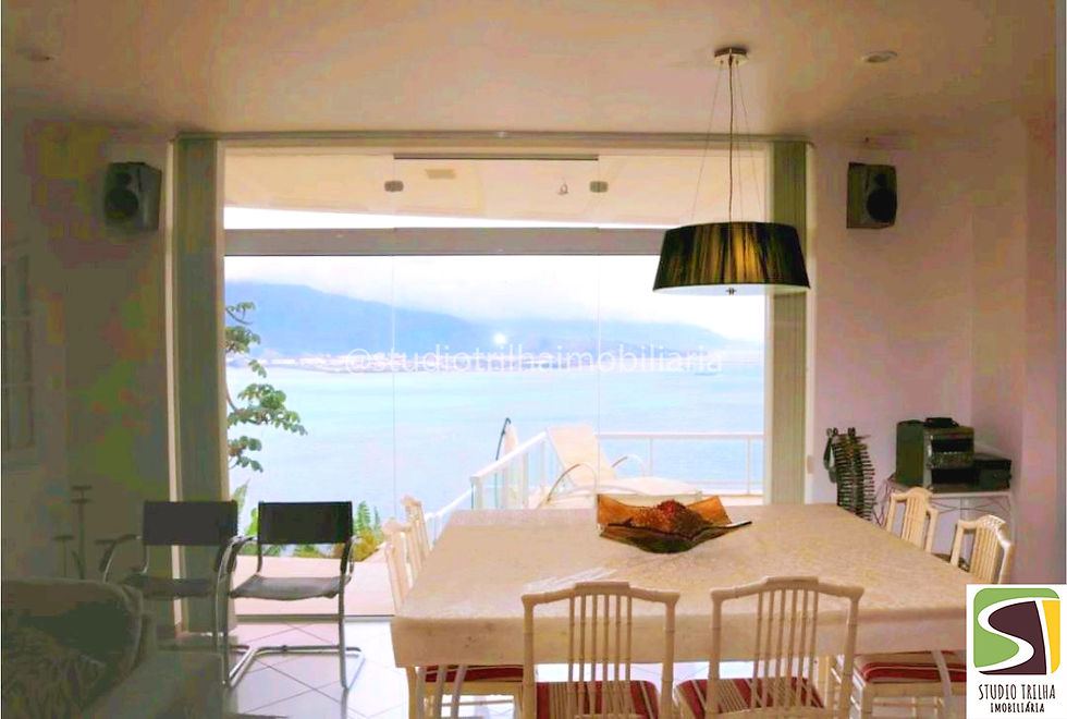 Vendo Casa Piúva Ilhabela em condomínio 4 suítes Vista para o Mar