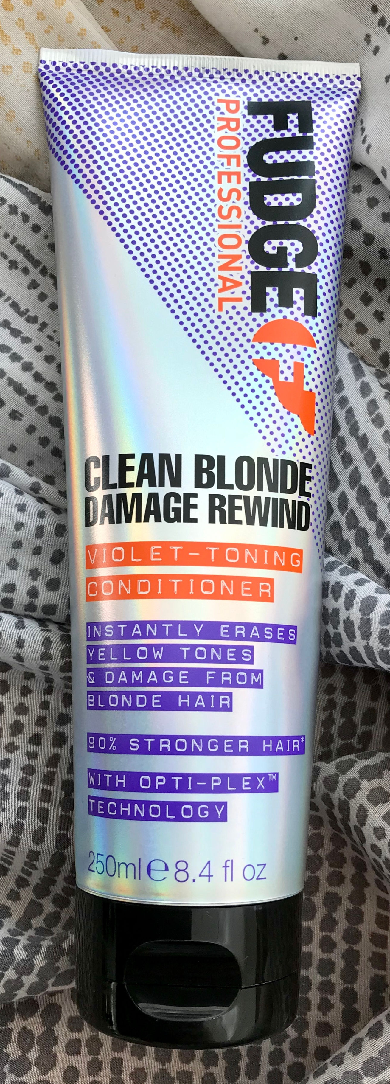 Fudge Clean Blonde Damage Rewind Conditioner