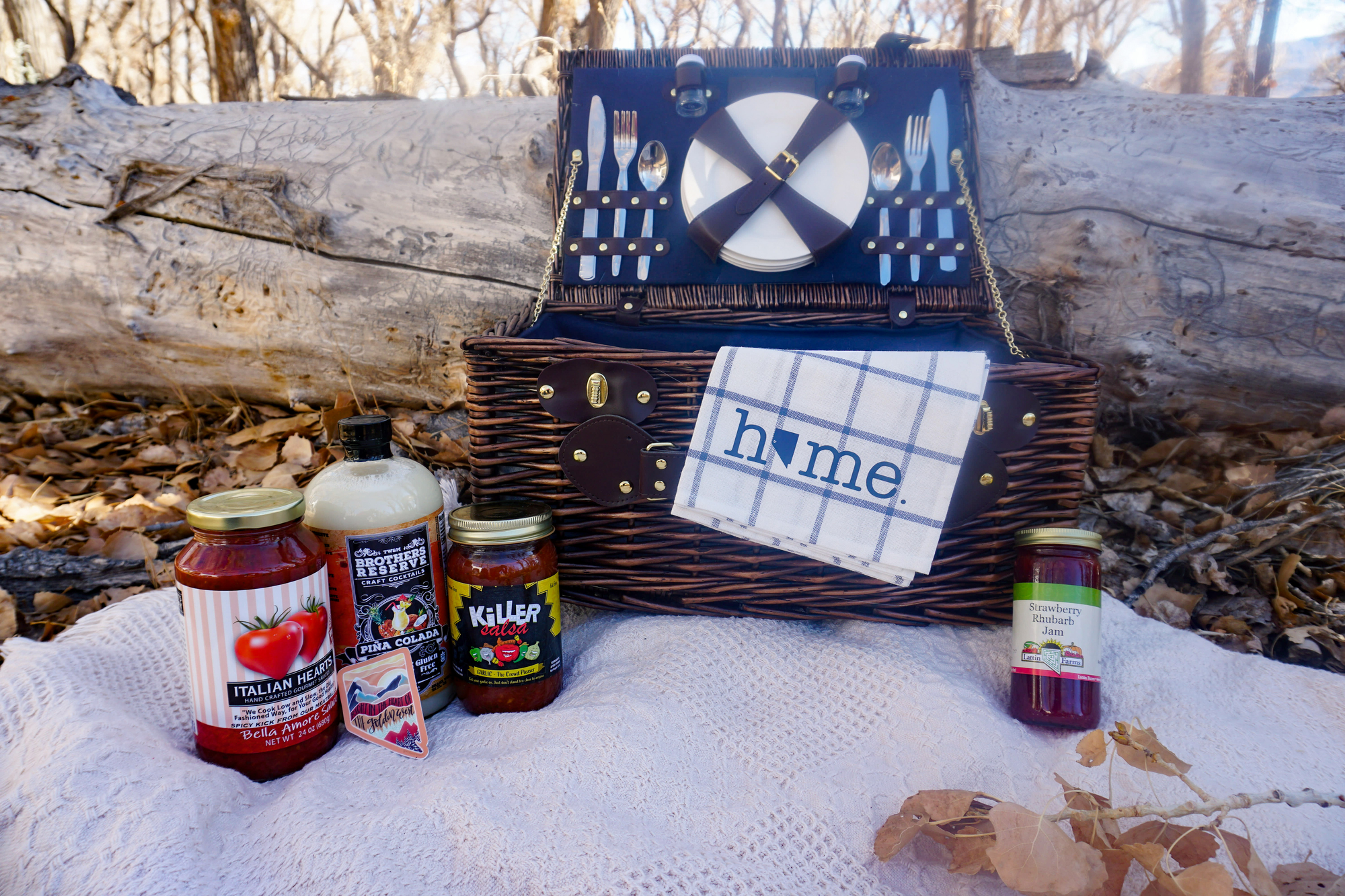 Made In Nevada Luxury Picnic Basket