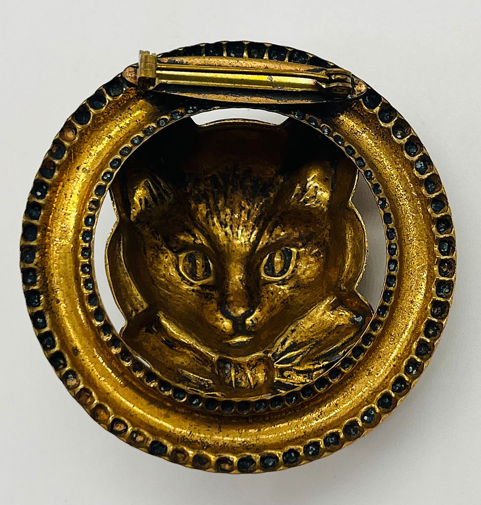 Thumbnail: Vintage Cat with a Bow Bronze Colour Brooch Pin