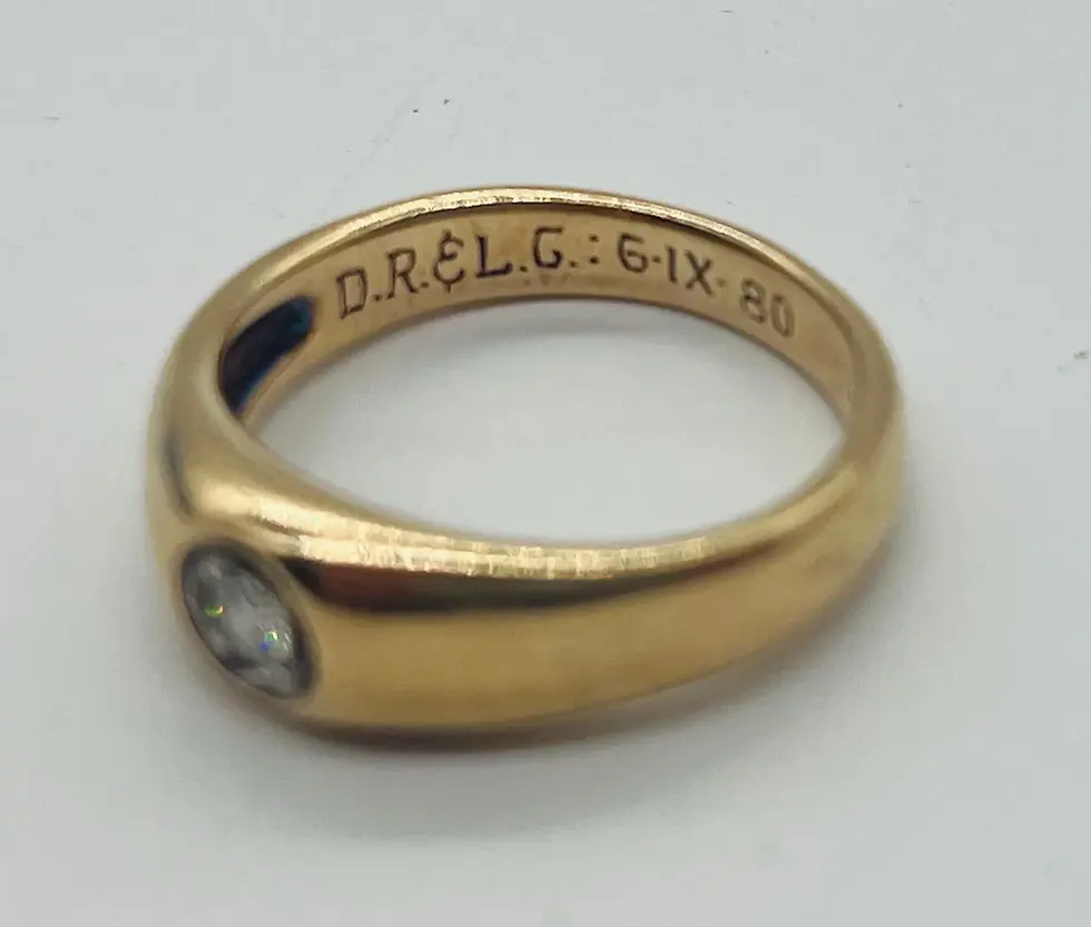 Thumbnail: Vintage 10k-14K Yellow and White Gold with Diamond Ring