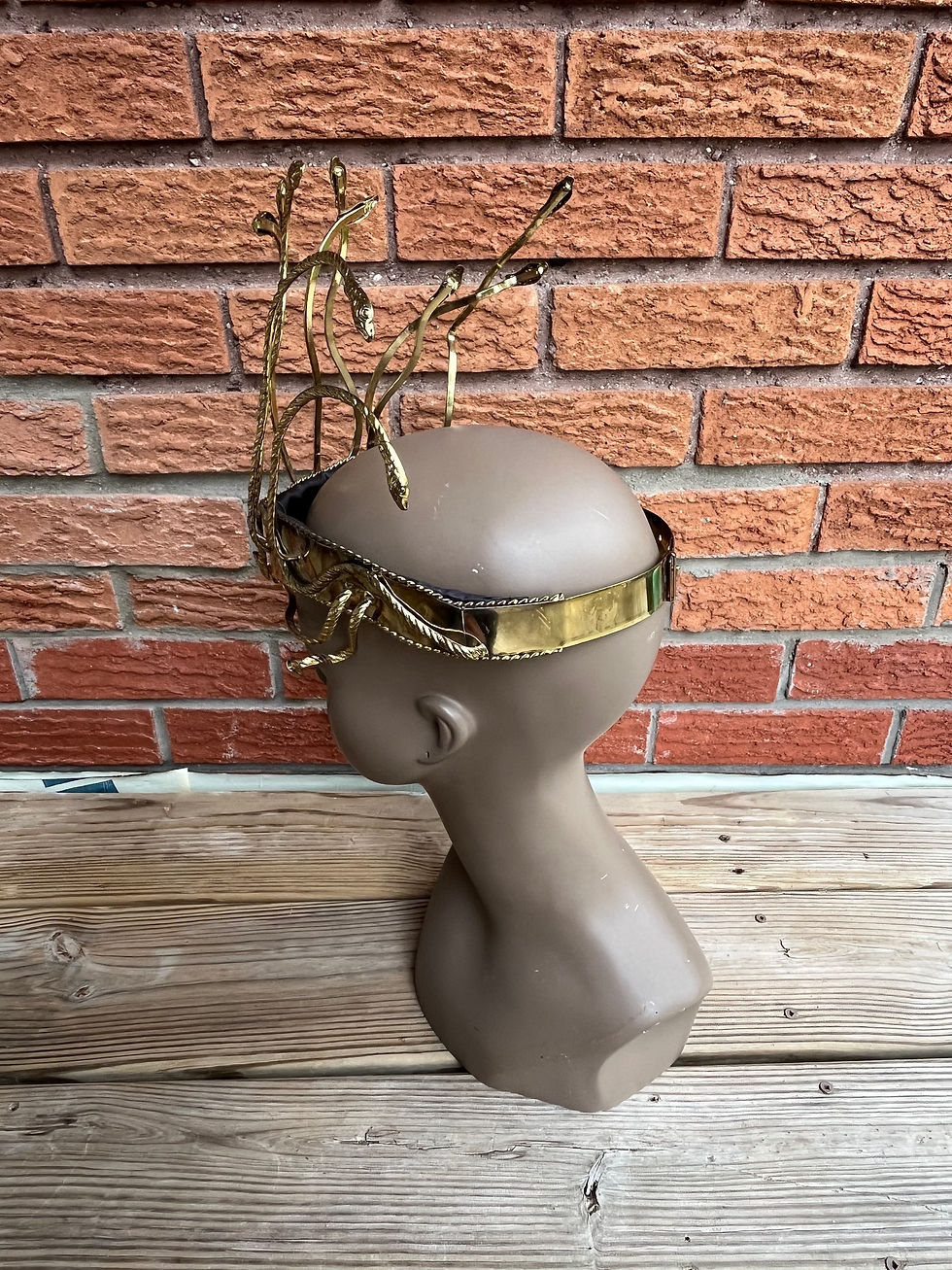 Thumbnail: Gold Metal Gothic Snakes Medusa Style Crown