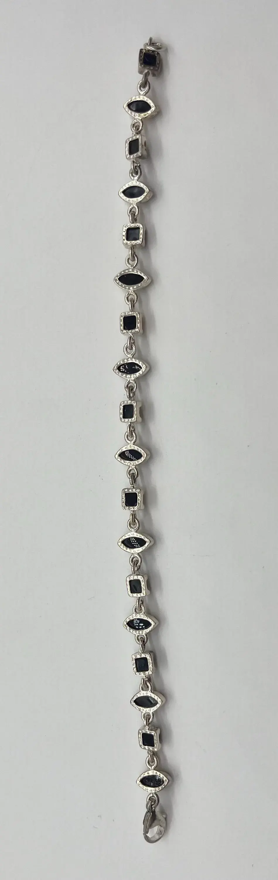 Thumbnail: Authentic Green Baltic Amber Link Square & Marquise Shape Design Bracelet