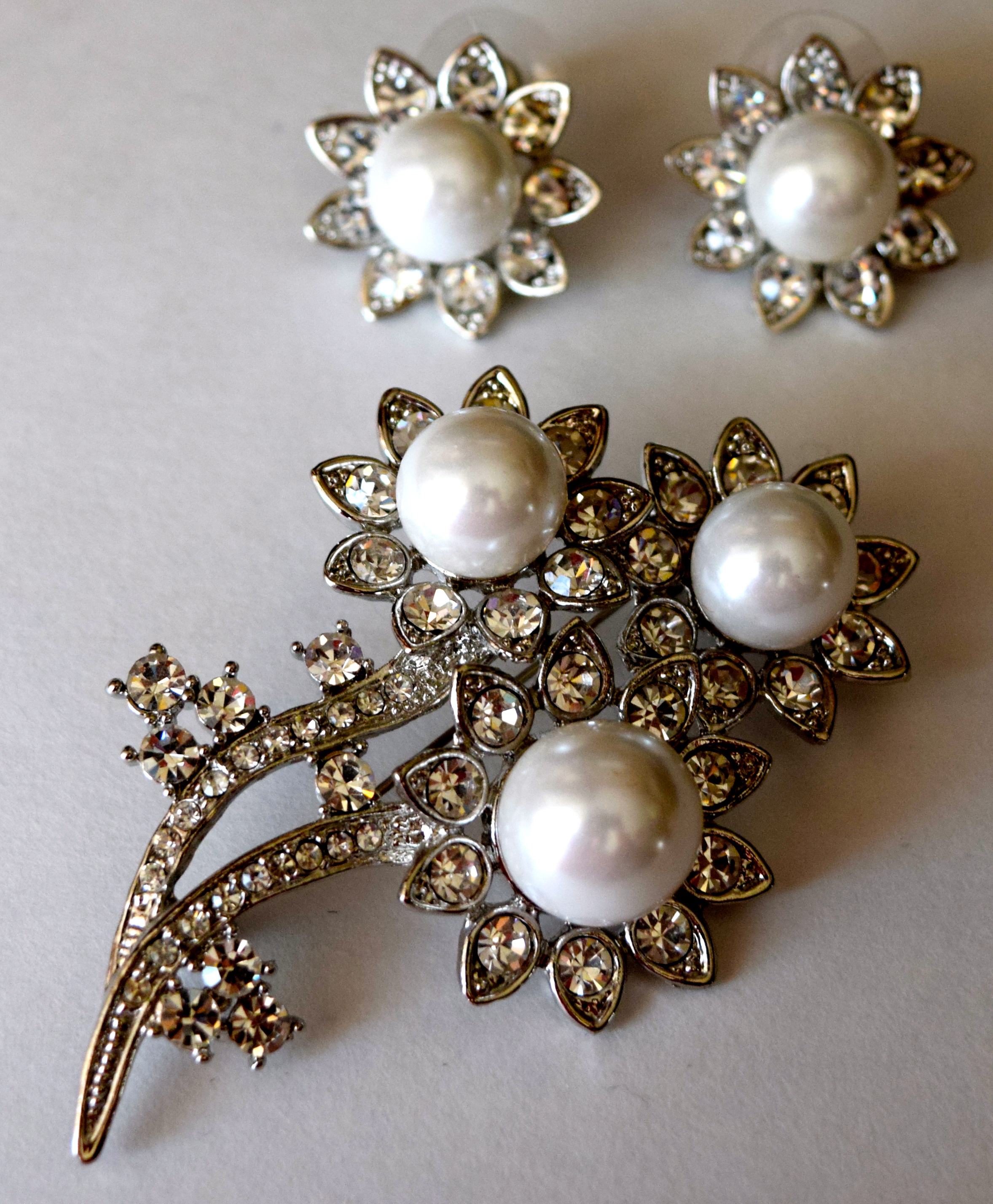 Wedding Brooch Pins