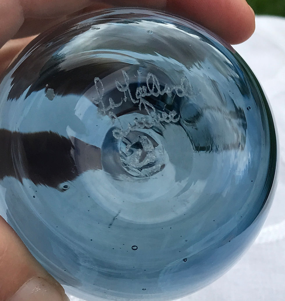 Thumbnail: Handmade Signed La Mailloche Beaufort Art Glass Apple Paperweight