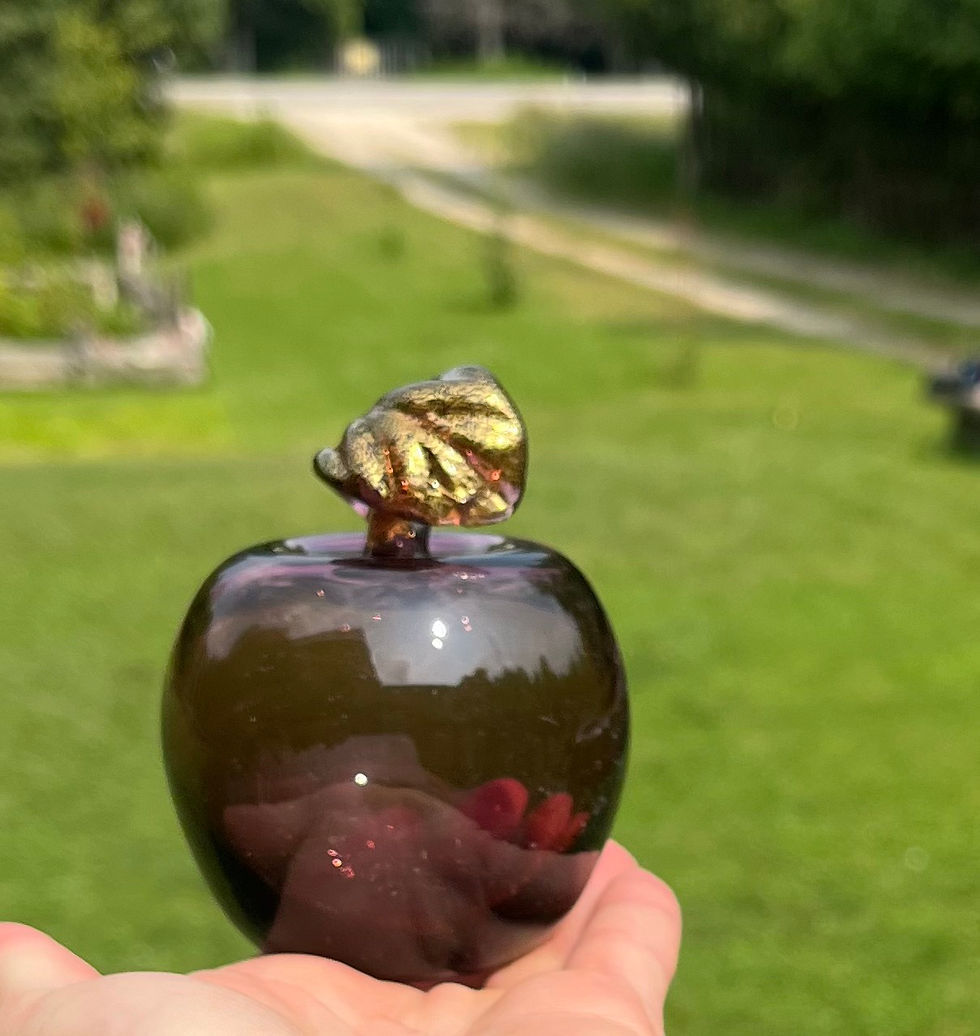 Handmade Signed La Mailloche Beaufort Art Glass Apple