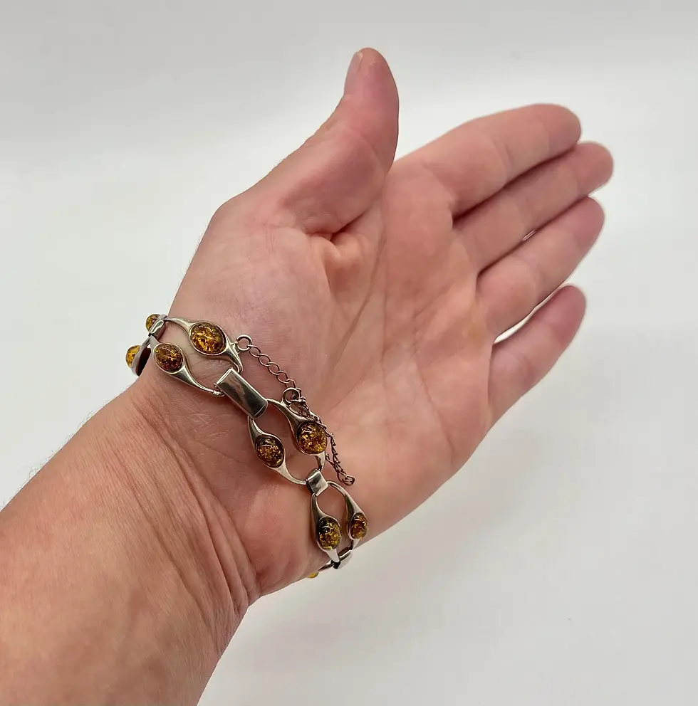 Thumbnail: Authentic Vintage Green Baltic Amber Link Bracelet