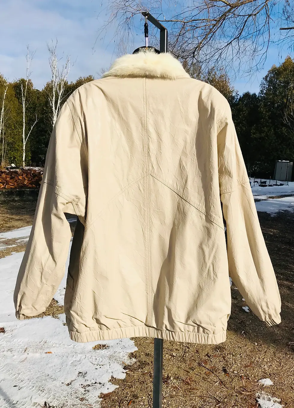 Thumbnail: Vintage Blonde Mink and Cream Colour Leather Reversible Fur Jacket