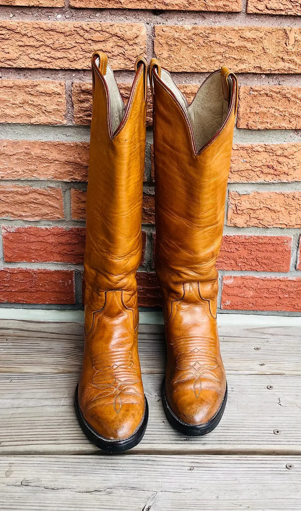 Vintage Women's Larry Mahan Extra Tall Tan Western Cowboy Boots Size 6