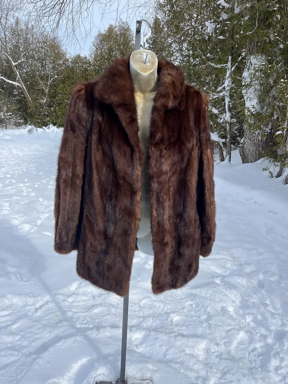 Thumbnail: Vintage Short Cut Brown Mink Jacket
