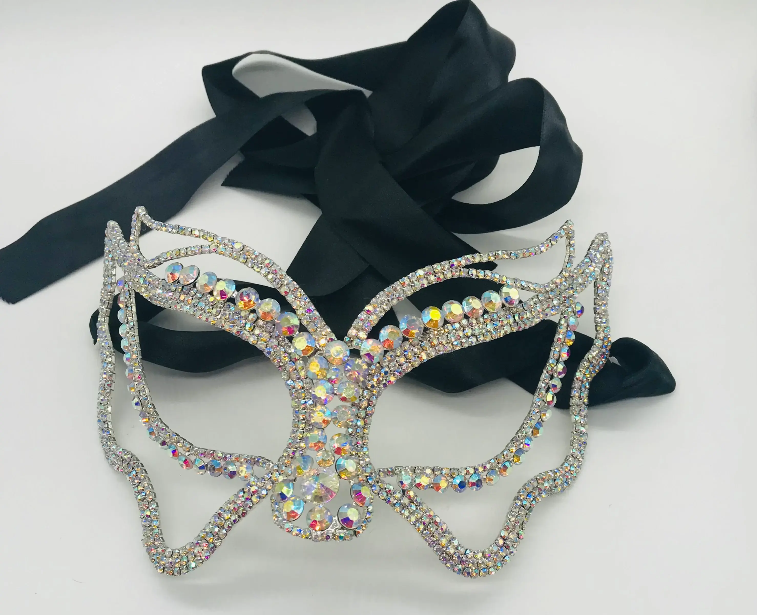 Masquerade Mask Czechoslovakia Crystals Style MJ2-0011 AB
