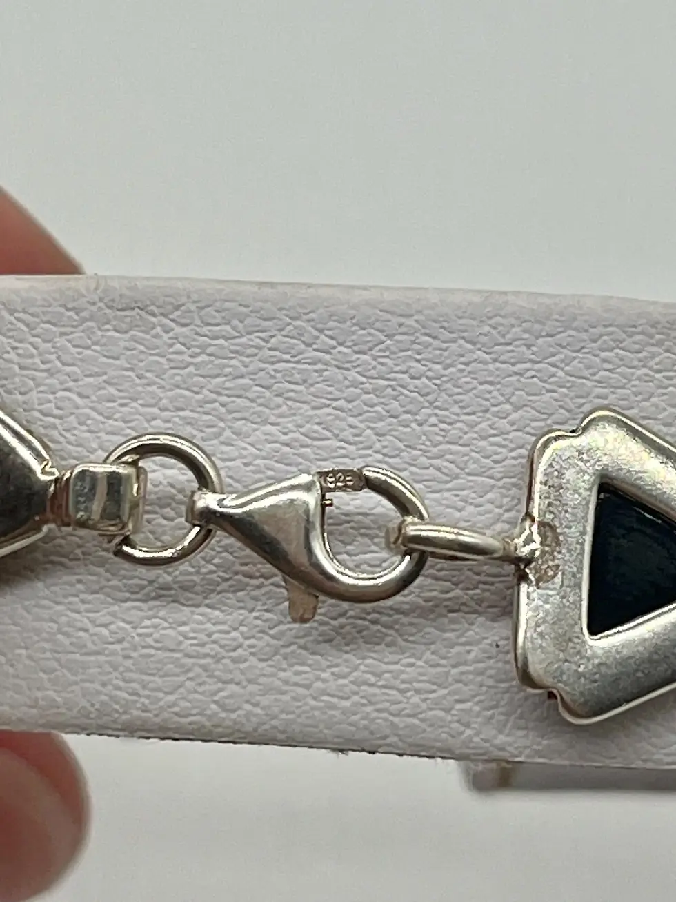 Thumbnail: Authentic Green Baltic Amber Link Triangular Shape Design Bracelet