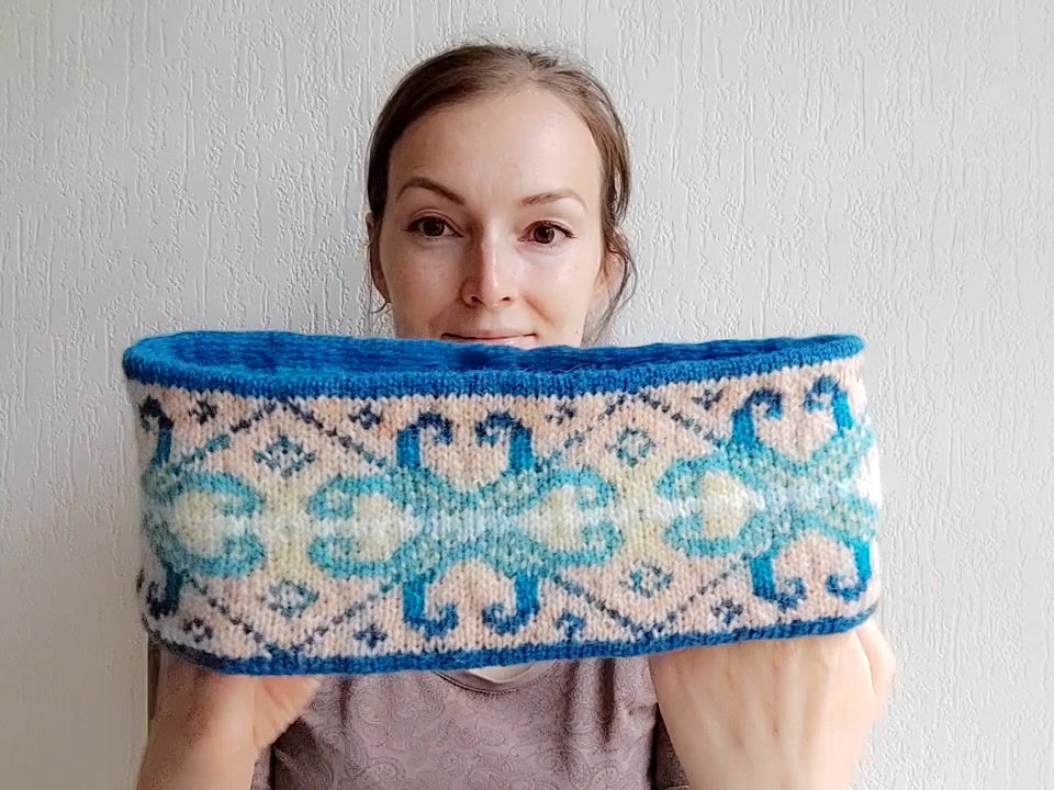 Thumbnail: RUSSIAN - Frosty Dawn Headband - Knitting Pattern
