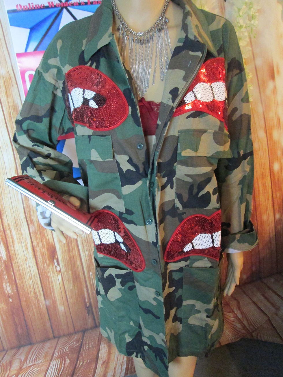 Thumbnail: Camo LIP JACKET